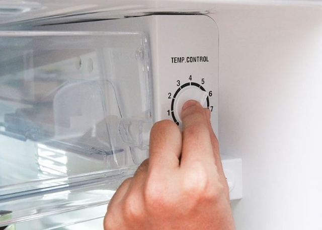 Cách điều chỉnh nhiệt độ tủ lạnh Aqua 2 cánh