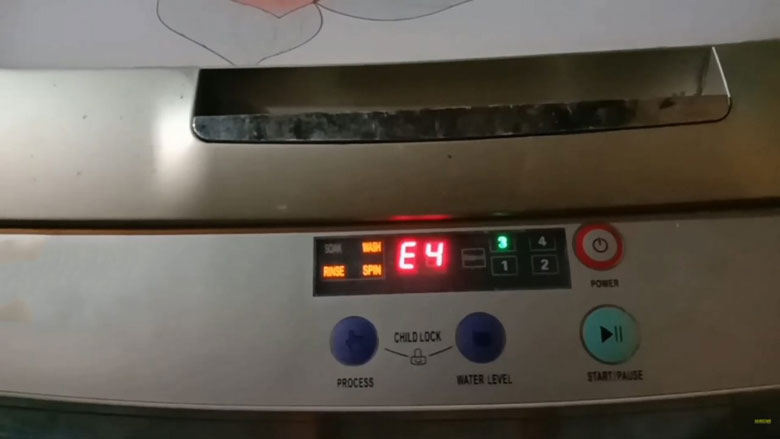 Lỗi E4 trên máy giặt Aqua cửa ngang là lỗi gì?