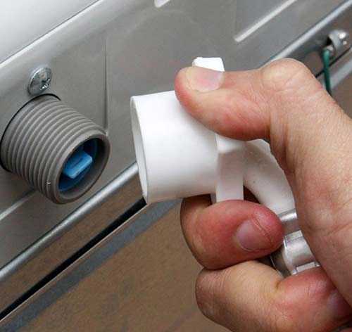 Kiểm tra nguồn cấp nước của máy giặt Electrolux