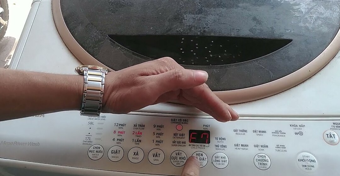 Nguyên nhân gây lỗi E7 ở máy giặt Toshiba