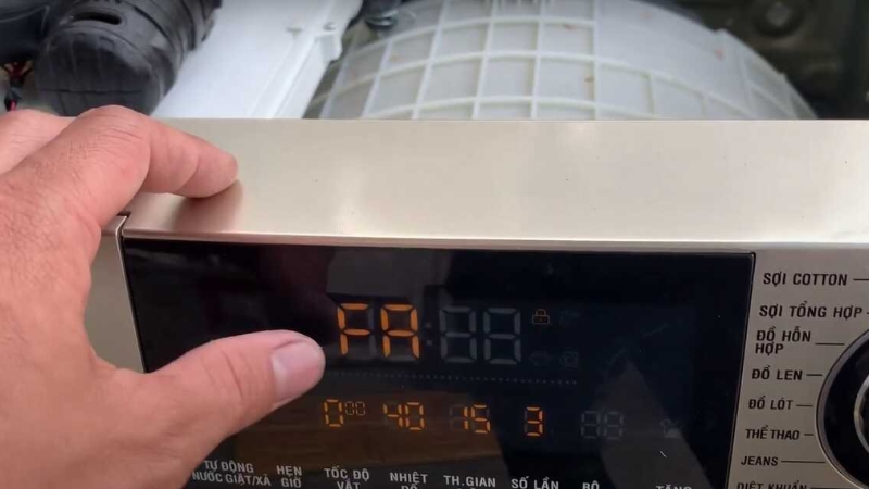 Lỗi FA máy giặt Aqua là gì?