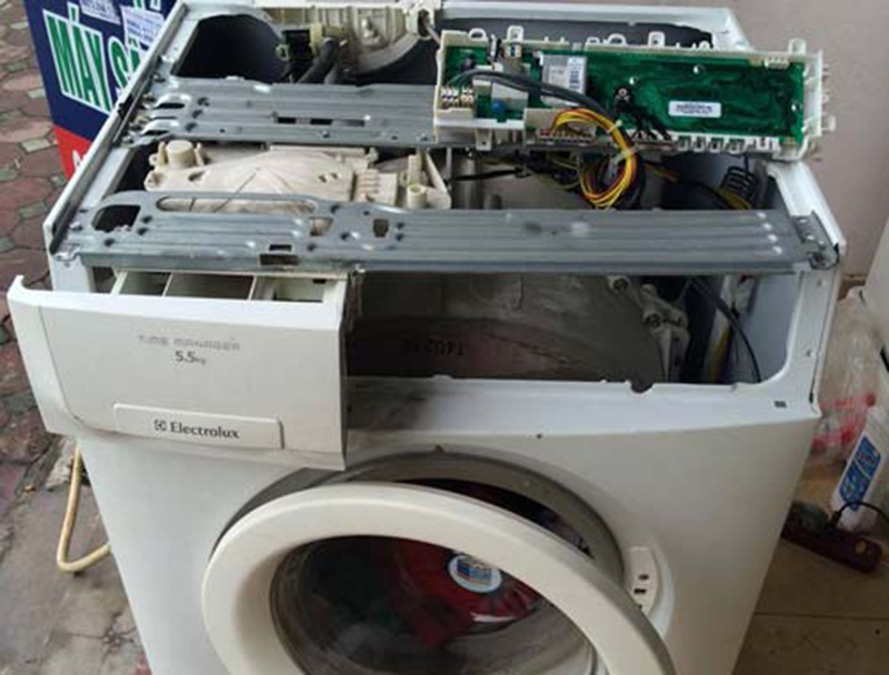 Lỗi E5E máy giặt Electrolux