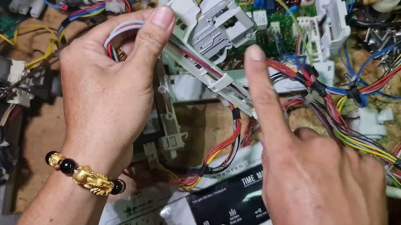 Lỗi E5E máy giặt Electrolux